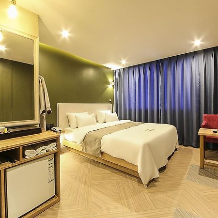 Carino Hotel Пусан Экстерьер фото